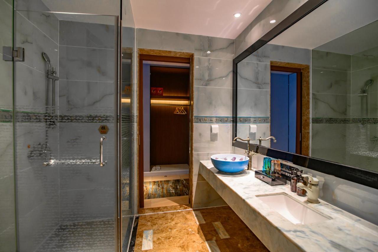 Ramada Encore By Wyndham Guangzhou Panyu ภายนอก รูปภาพ