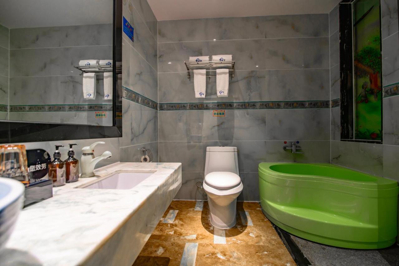 Ramada Encore By Wyndham Guangzhou Panyu ภายนอก รูปภาพ